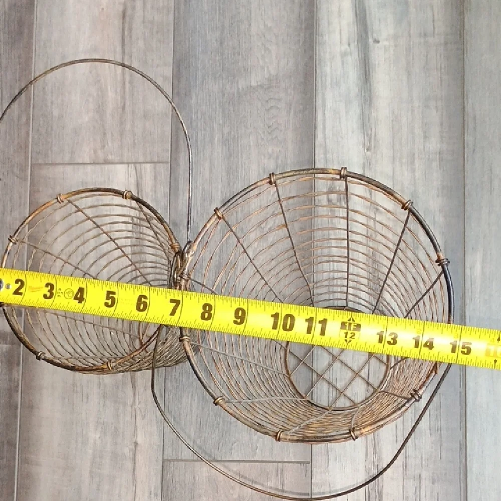 Brown Wire Basket Set with Geometric Design